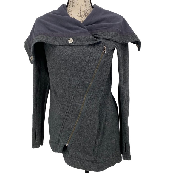 Lululemon Wrap Jacket - Picture 3 of 7